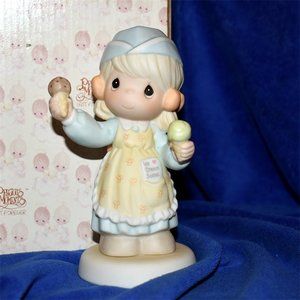 PRECIOUS MOMENTS SCOOP'IN UP SOME LOVE Ice…